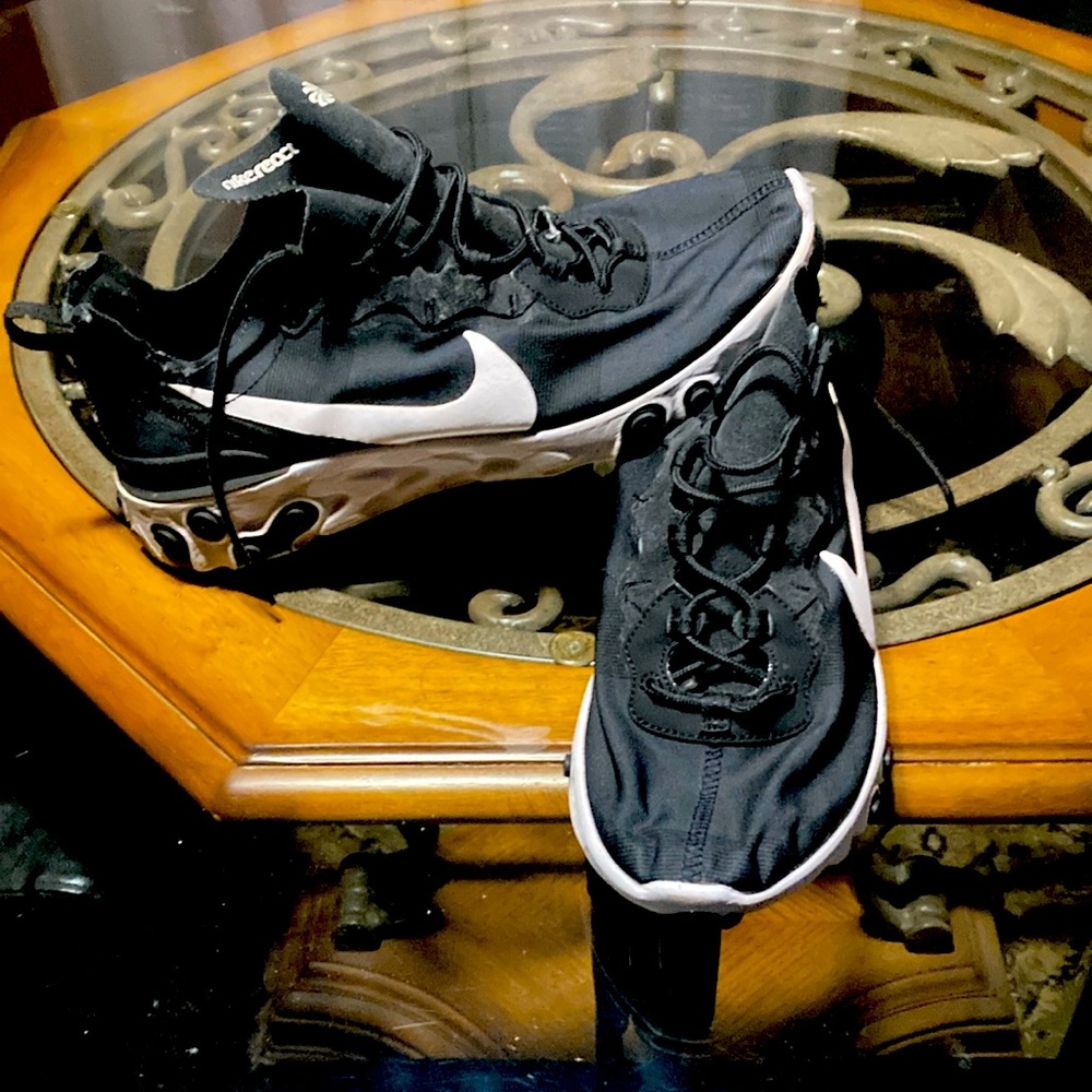 Nike React, Black, White, 
Men’s Size 12,  Comfortable Shoe
and Stylish.
